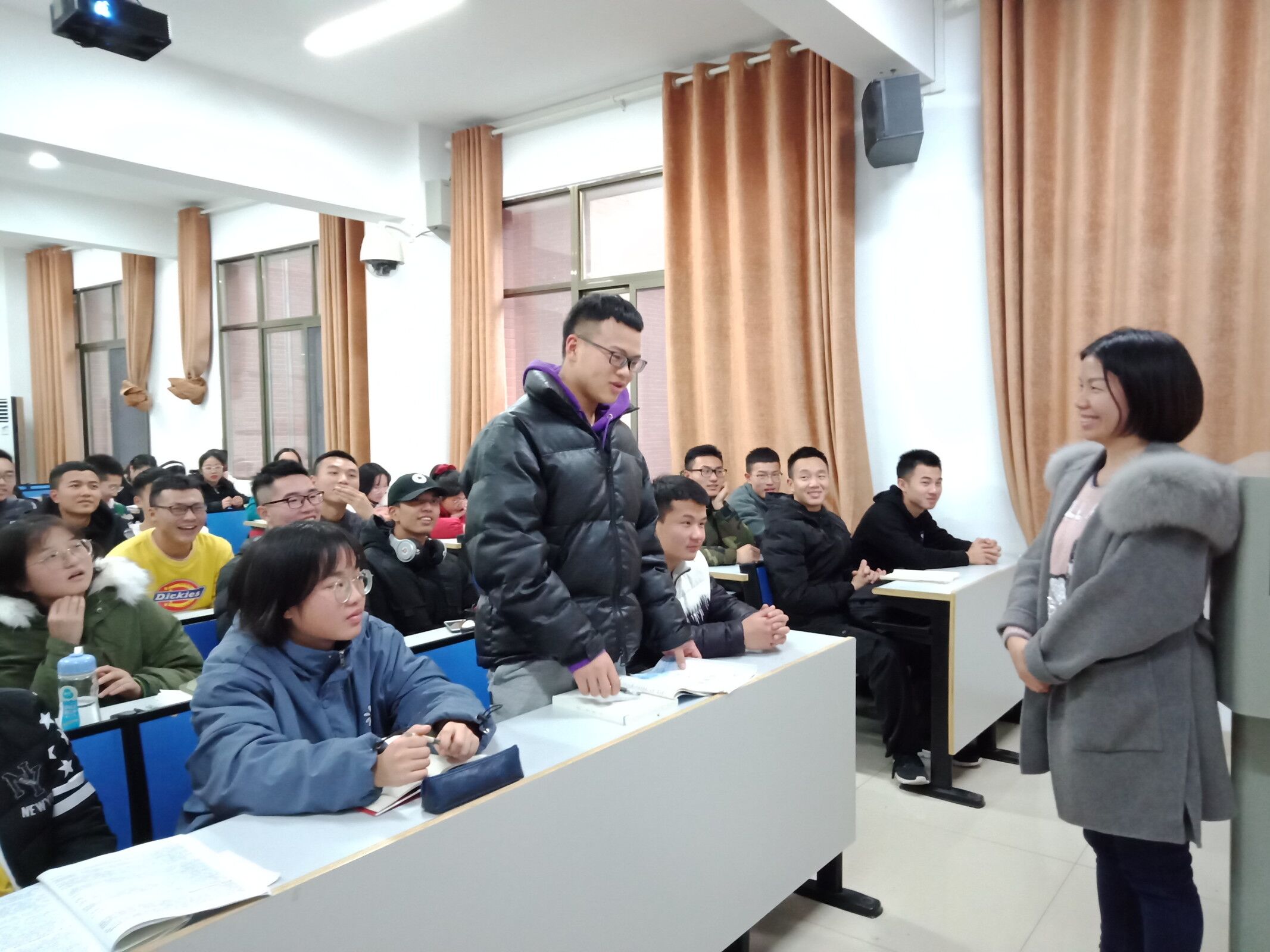 85402d94676b4267994909e1531f012c.jpg 85402d94676b4267994909e1531f012c.jpg