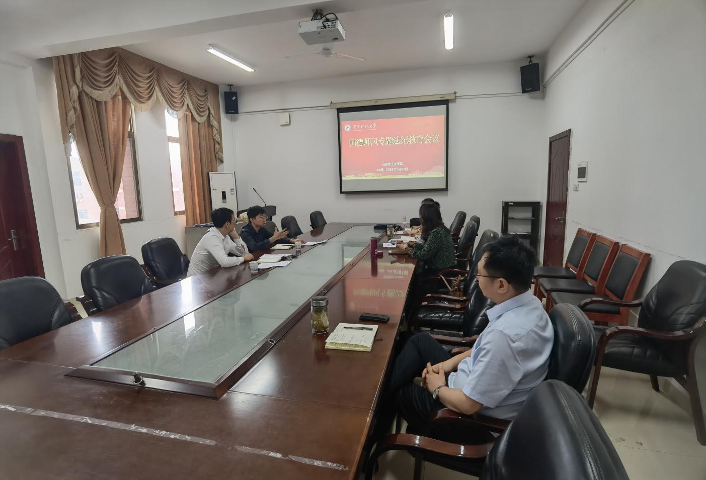 b886c010355d4de5bc41dae49b1150f1.jpg b886c010355d4de5bc41dae49b1150f1.jpg