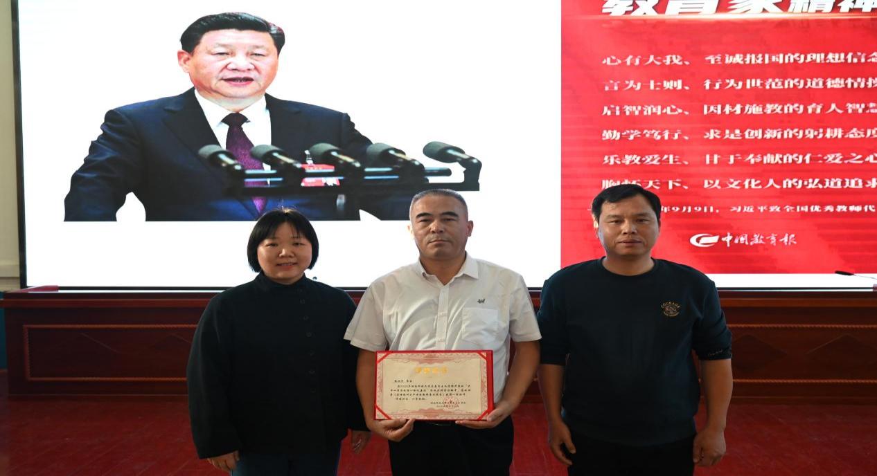 43d3a4a572cd43a785aeef83ce29eff1.jpg 43d3a4a572cd43a785aeef83ce29eff1.jpg